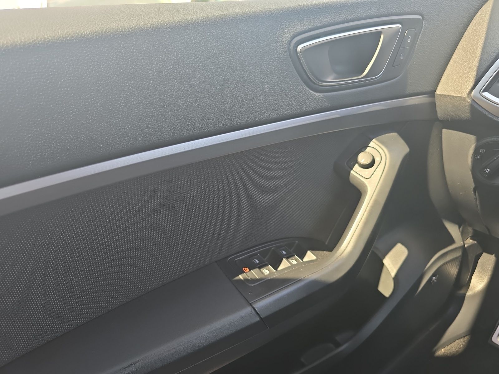 Fahrzeugabbildung SEAT Ateca FR 2.0 TSI 4Drive DSG KAMERA KLIMA NAVI