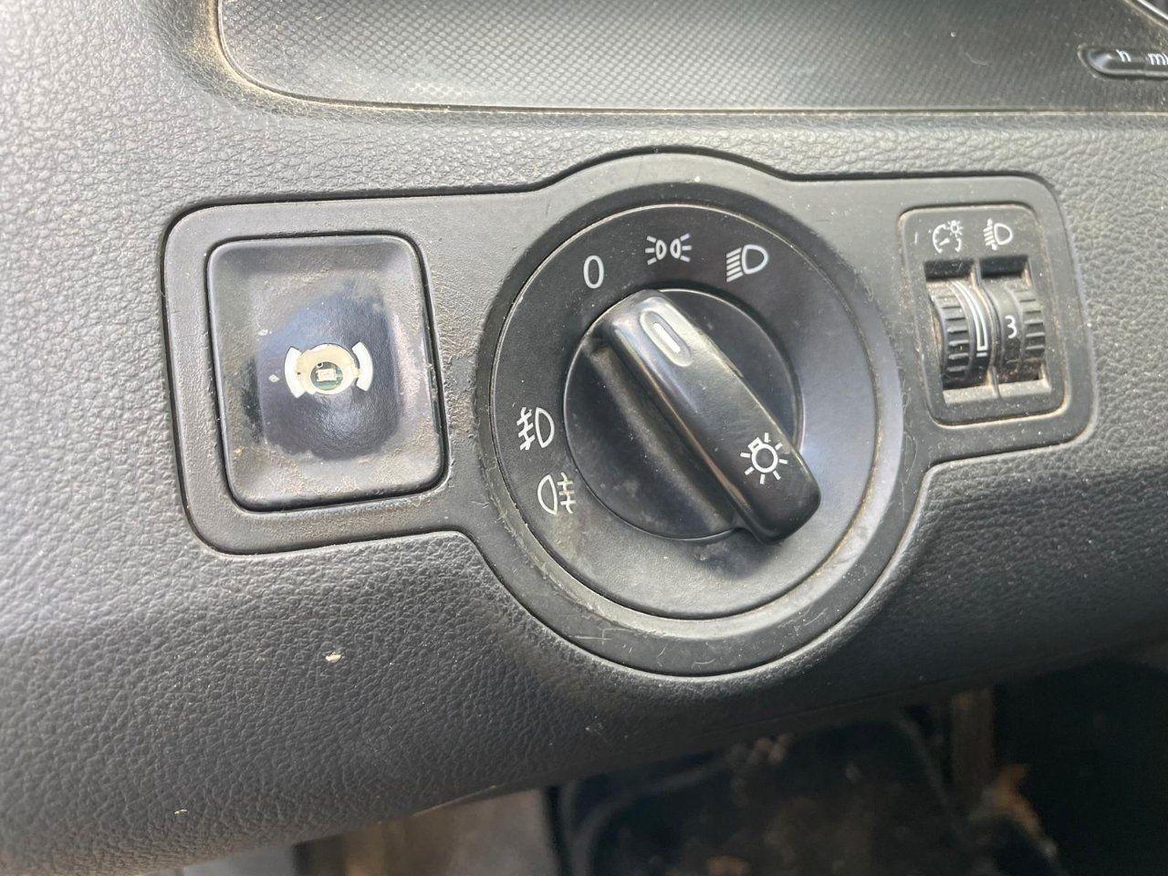 Volkswagen Passat 2006 — photo 14