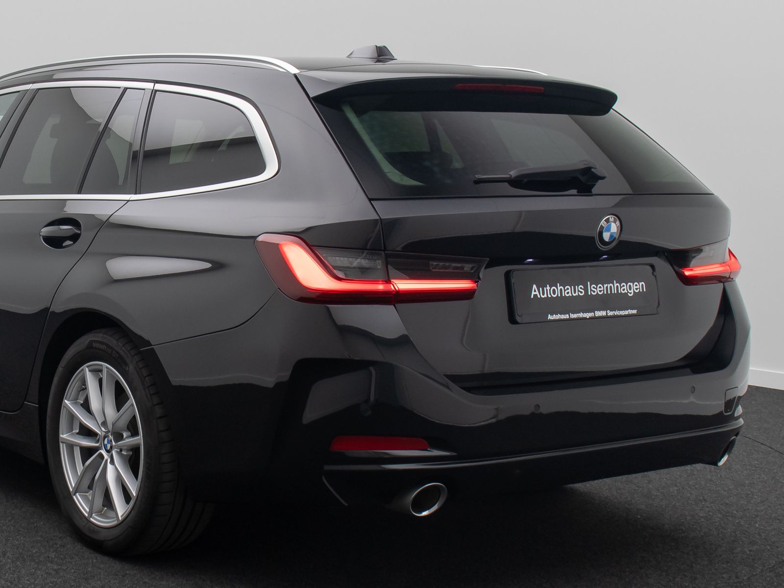 Fahrzeugabbildung BMW 318d GeschwindigReg DAB CockpitPlus Sportsitz