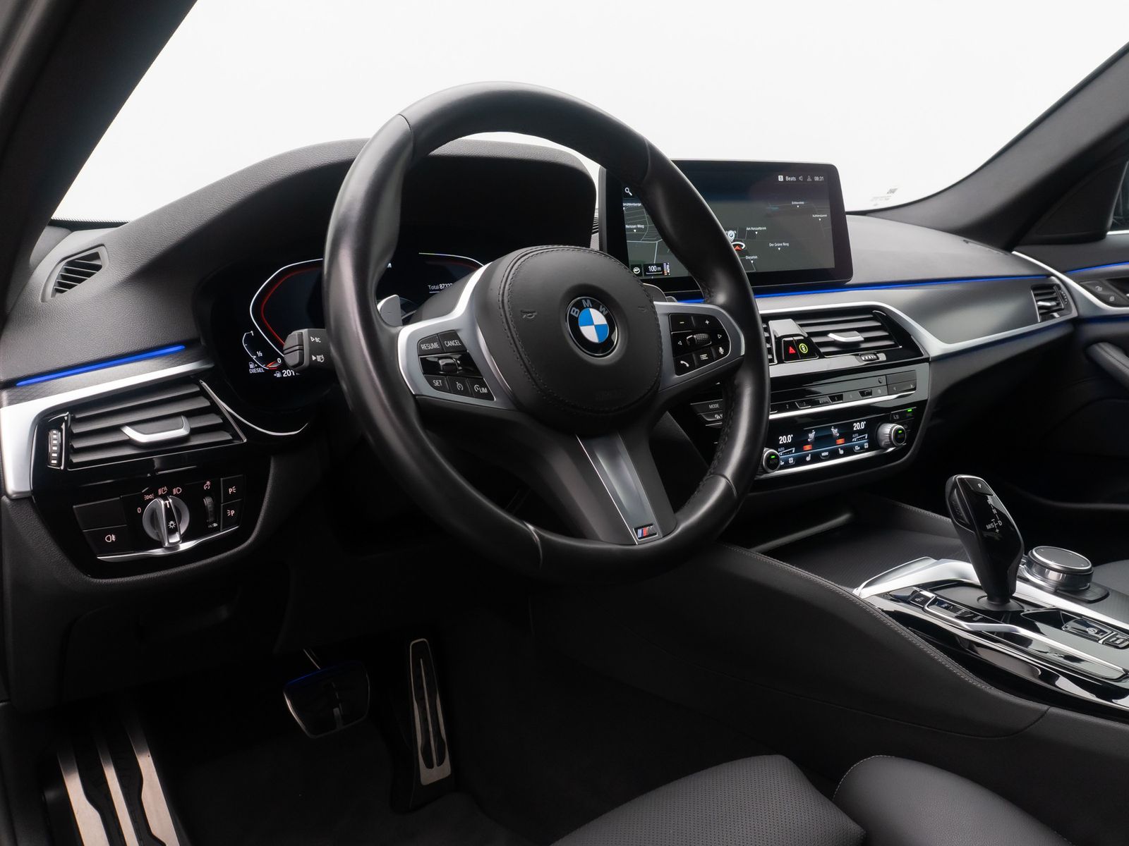 Fahrzeugabbildung BMW 530d M Sport Kamera DAB HiFi 4Klima Alarm 20Zoll