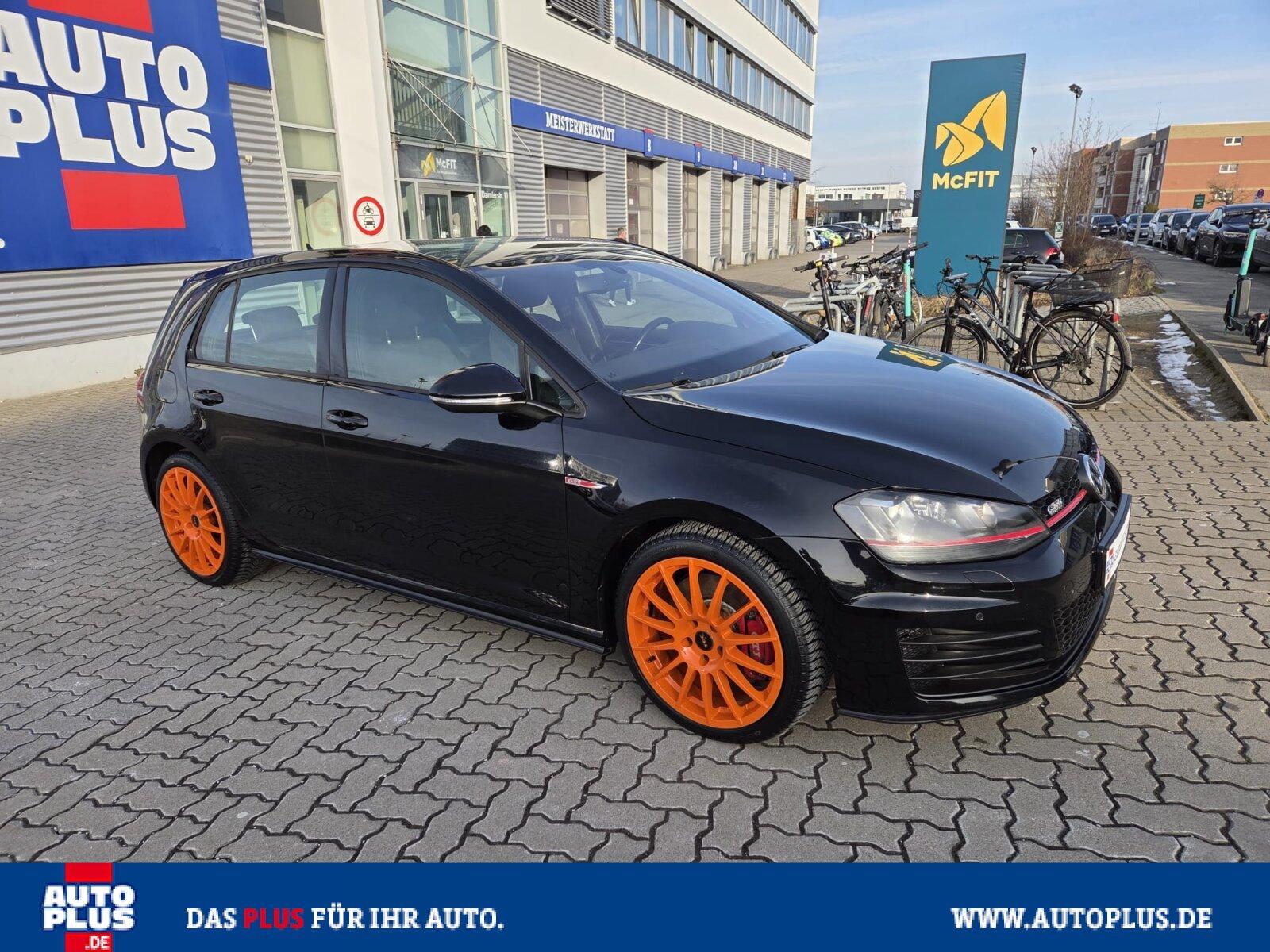 Volkswagen Golf GTI Performance PDC+SITZHZG+XENON+1. HAND+G