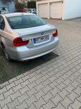BMW 318 i E90 - BMW 318 aus 2005: 318i