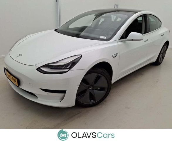 Tesla Model 3 Standart Range Aut. Pano LED Navi Leath