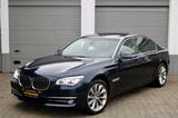 BMW 730LI Edition Exclusive/SOFT-CLOSE/KAMERA/MEMORY - mit Benzin-Antrieb: Blau, Verkehrszeichenerkennung, Limousine