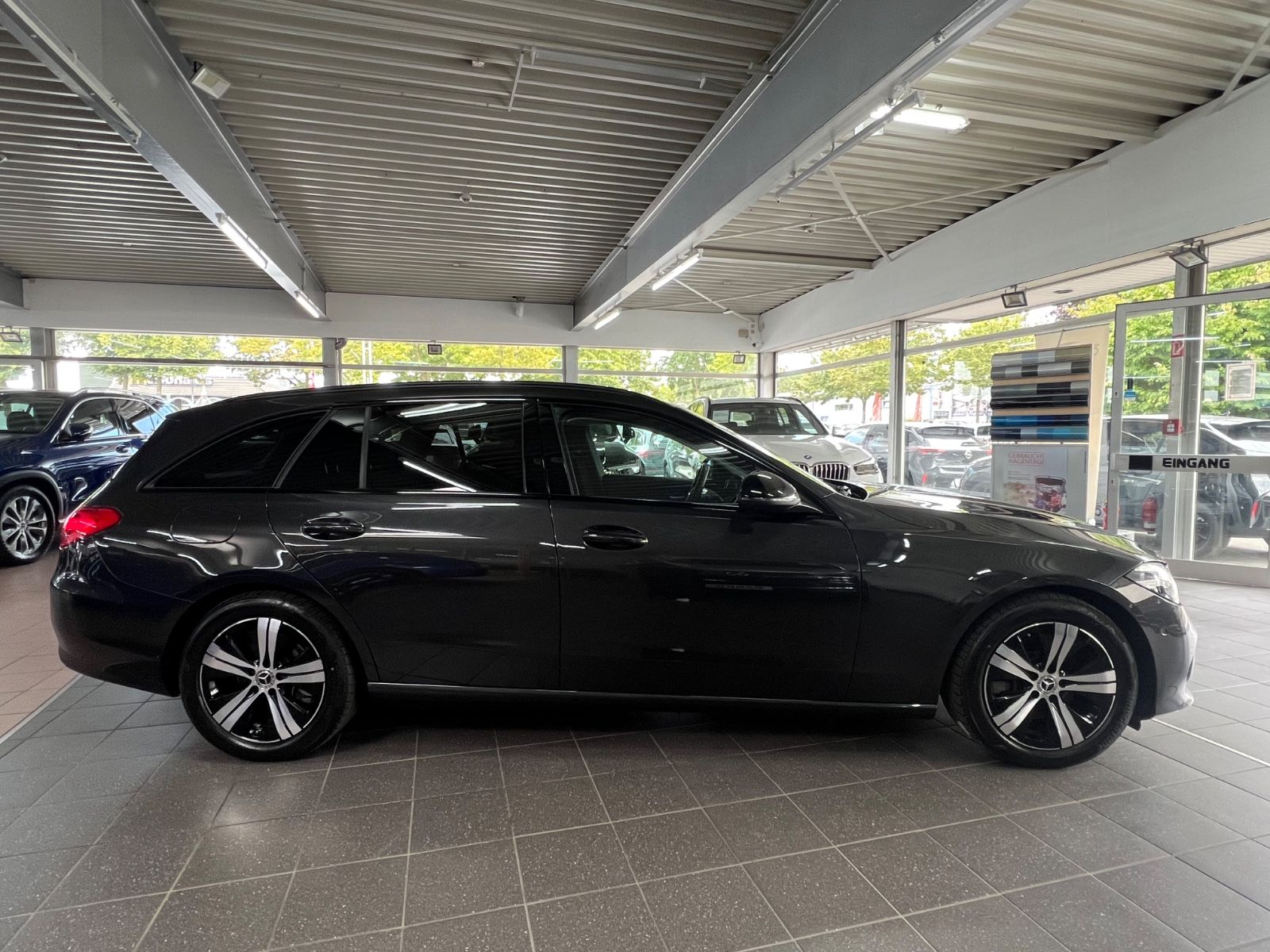 Mercedes-Benz C 220 T d 2x Avantgarde Night Abstand+Park+Mbux imagem 2