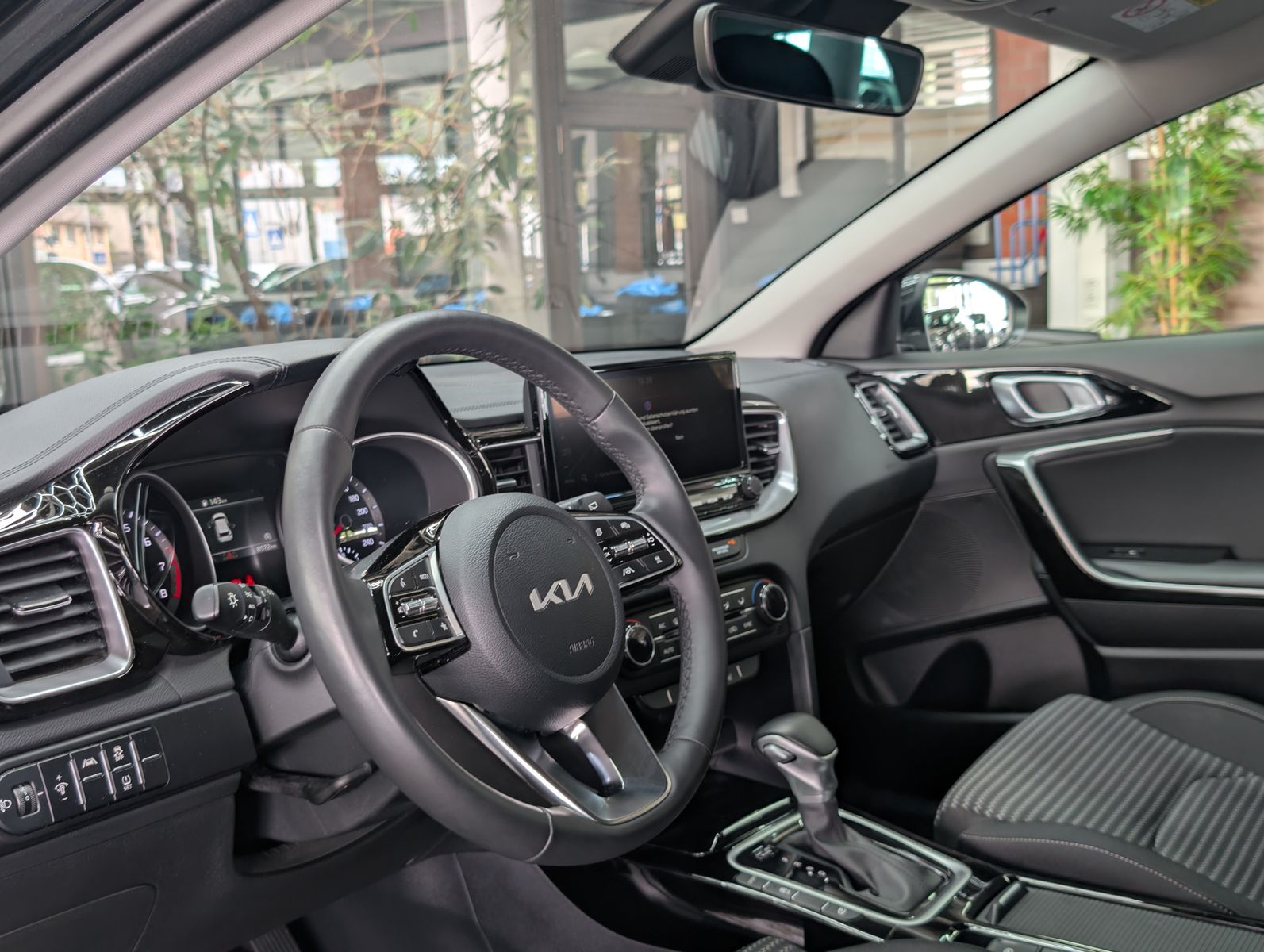 Fahrzeugabbildung Kia cee'd / Ceed 1.5 Spirit Limo JBL ACC KAM 7J-Gar.