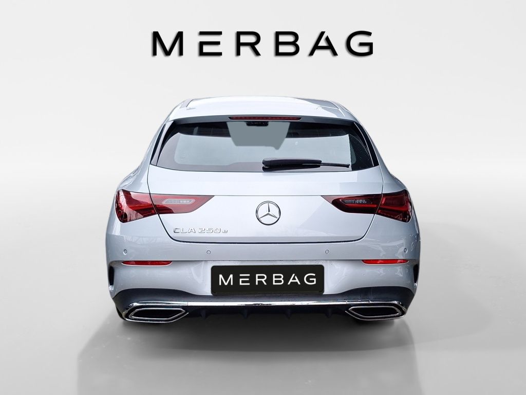 Mercedes-Benz CLA 250 Shooting Brake — fotografia 3
