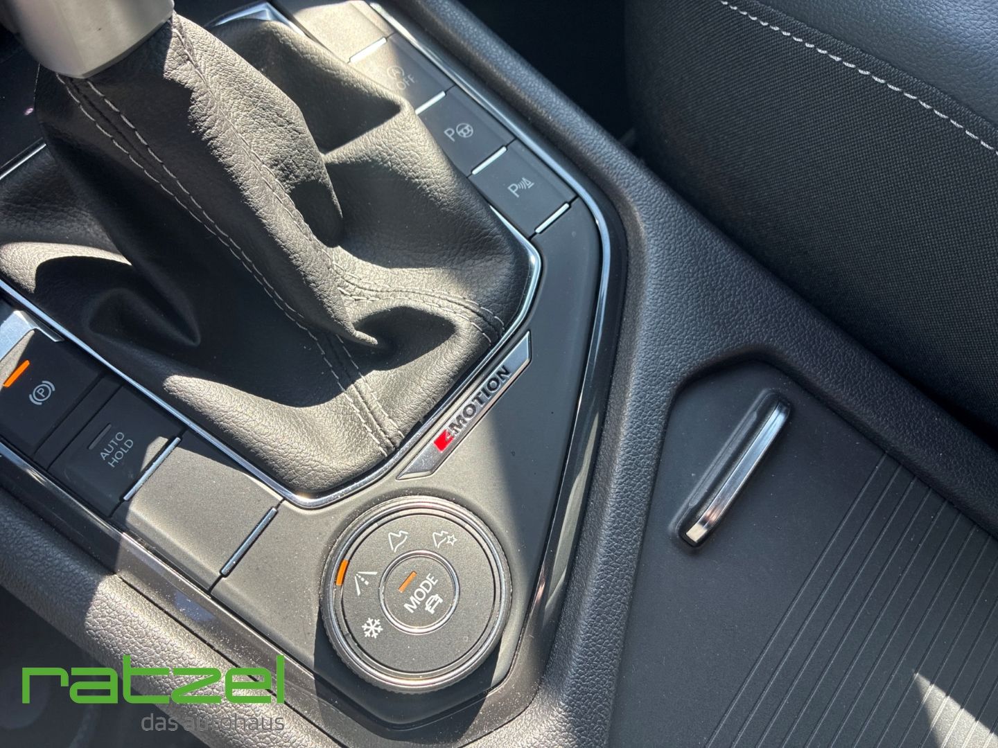 Fahrzeugabbildung Volkswagen Tiguan Allspace 4Motion R-Line 2,0 TSI DSG Navi
