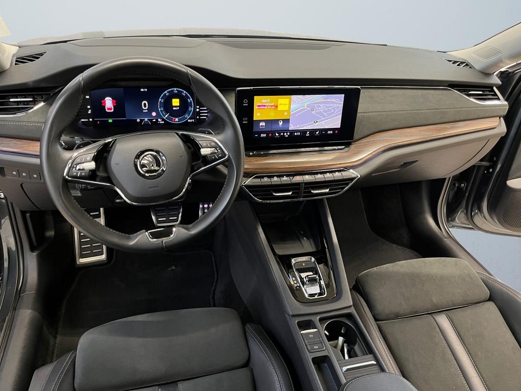 Skoda Octavia 2022 г. Серый, пробег 58131 км