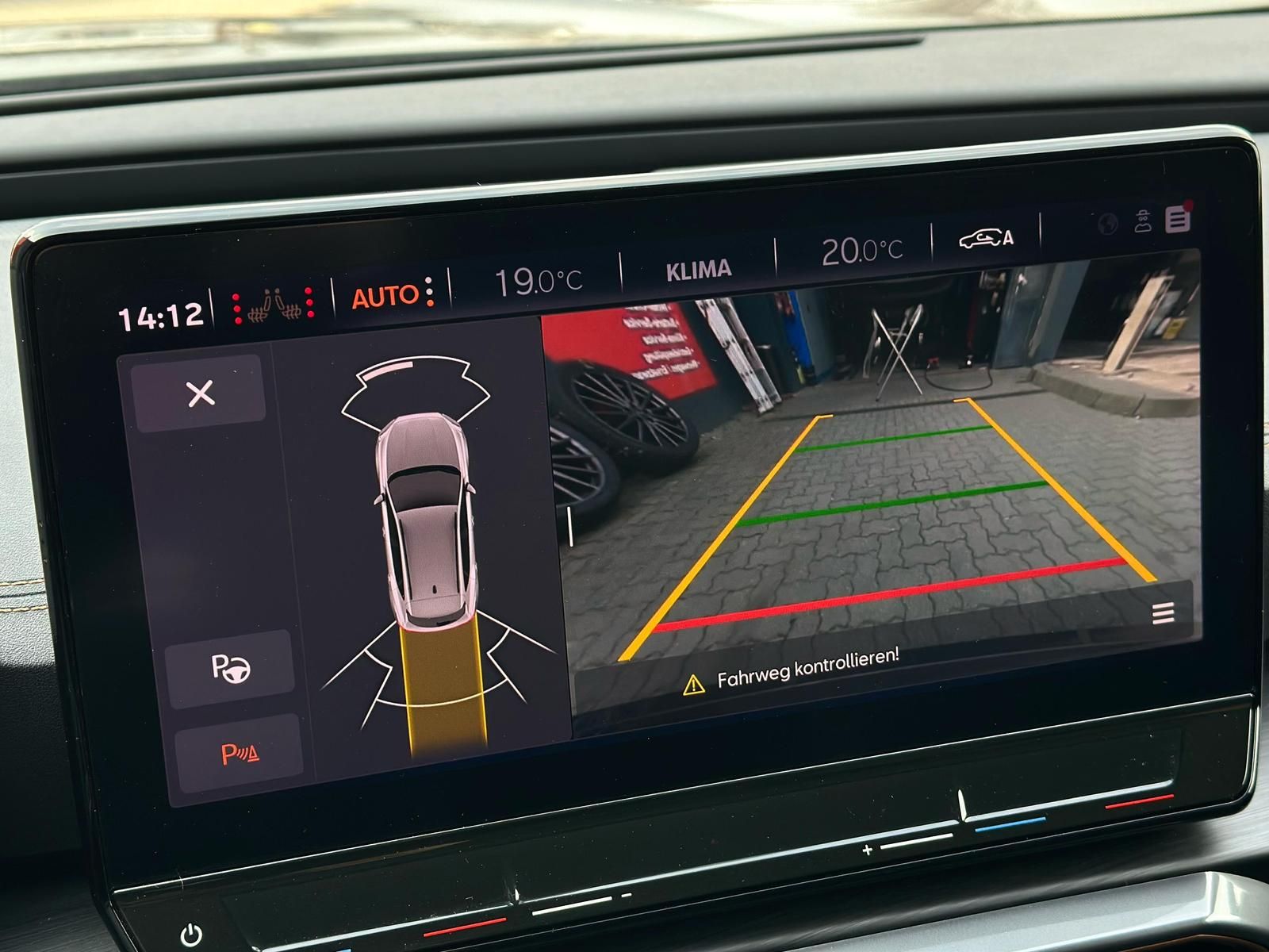 CUPRA Formentor 2.0TSI VZ 4DRIVE LED#ACC#SPUR#CAM#NAVI - Image 21
