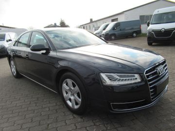 Audi A8 - 8
