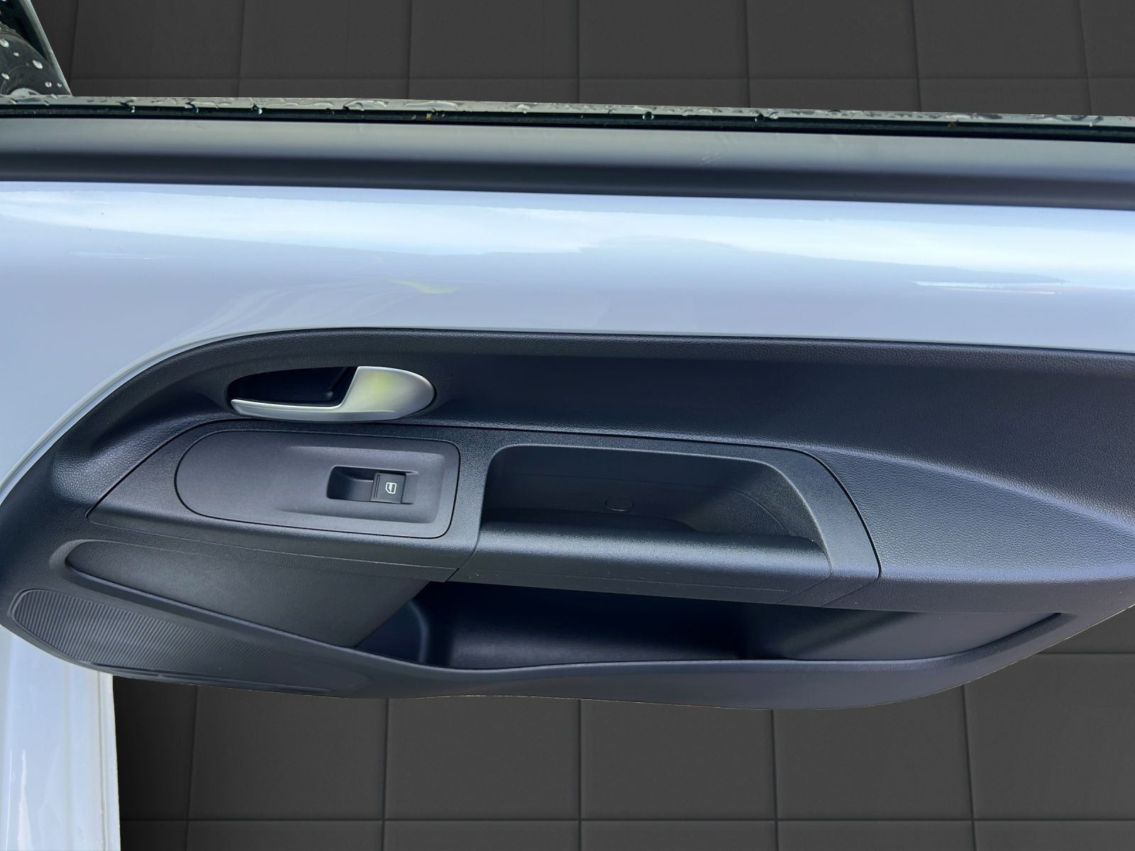 e-up! "Style"  61 kW (83 PS) 1-Gang-Automatik