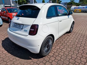 Fiat 500e Icon LED-Sitzheizung-Kamera