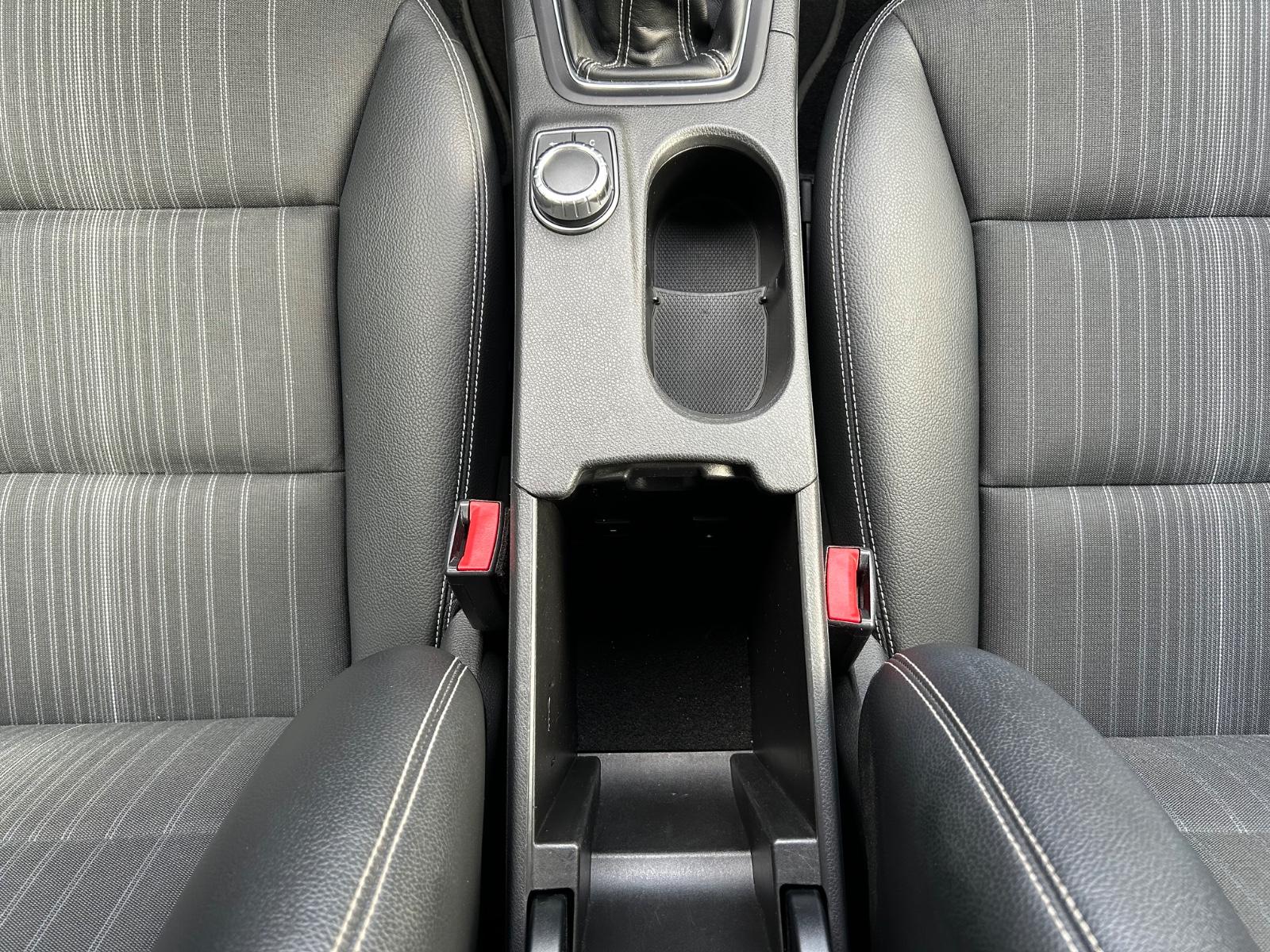 Mercedes-Benz B 180 AMG Line 2. Hand Navi Klima Teilleder USB