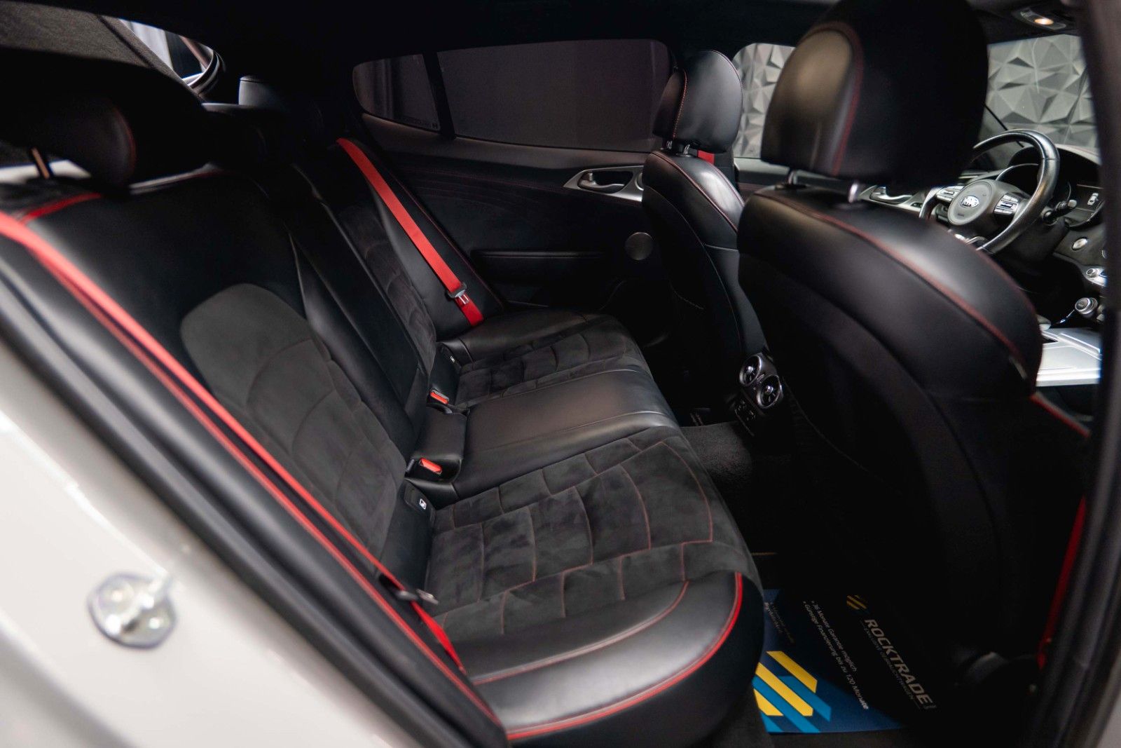 Fahrzeugabbildung Kia Stinger GT 4WD Performance | Pano | ACC | LED