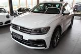 Volkswagen Tiguan 1.4 TSI DSG R-Line*NAVI*LED*VIRT* - mit Benzin-Antrieb: Violett, Ambiente-Beleuchtung