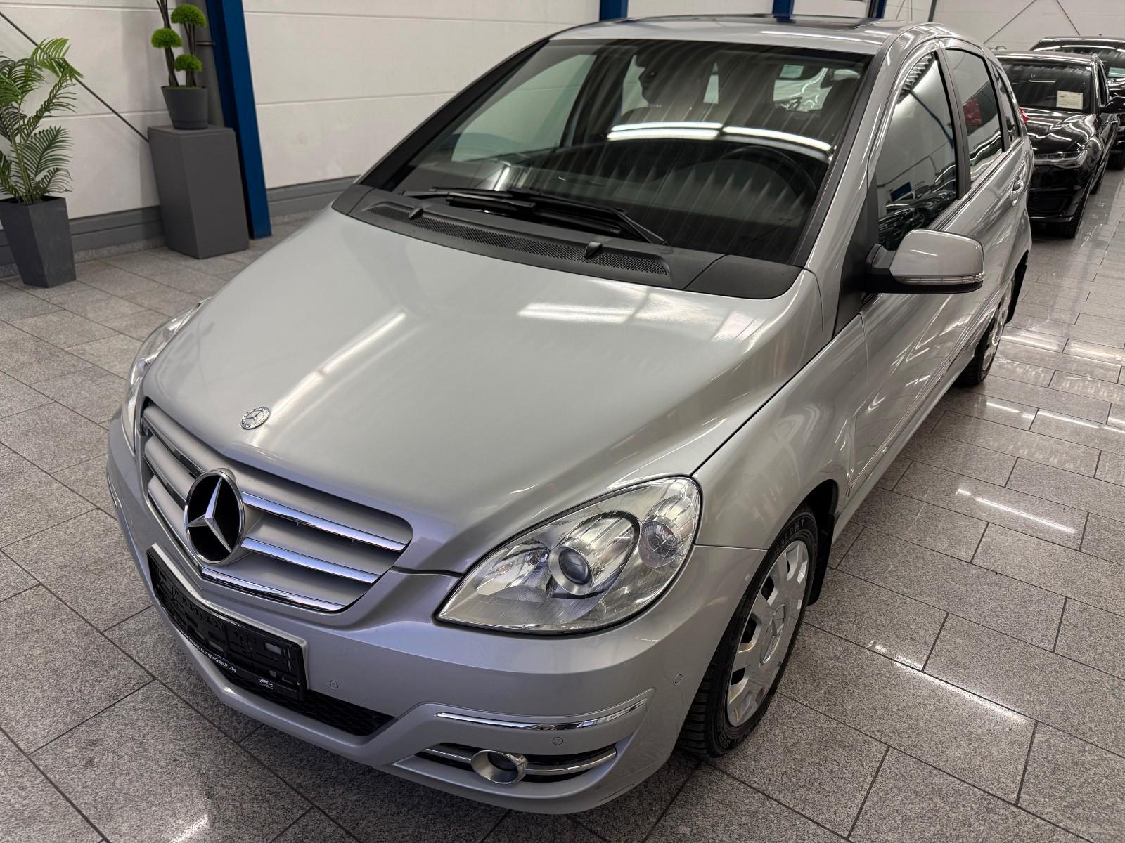 Mercedes-Benz B 200 CDI*AUTOMATIK*SPORT*SHZ*LEDER*PANO*TMP*AHK