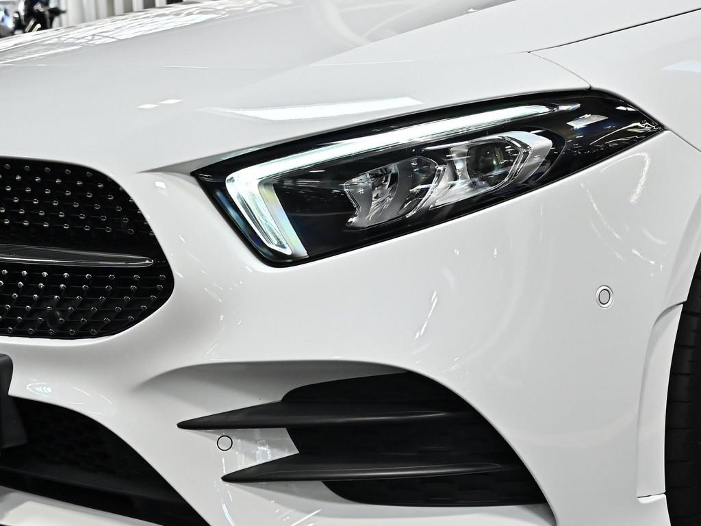 Mercedes-Benz A 250 e Lim AMG Line NIGHT PANO LED NAVI KAMERA
