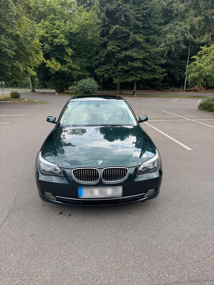 BMW 523