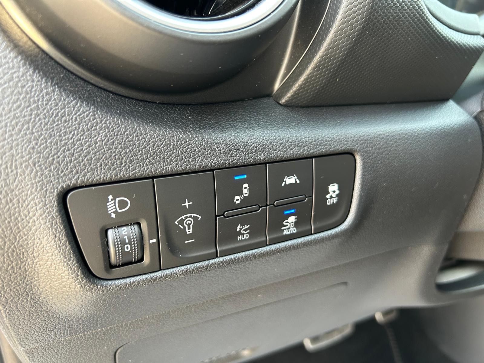 Fahrzeugabbildung Hyundai Kona Style°64 kWh°CCS°HeadUp°Kamera°1.Hand°