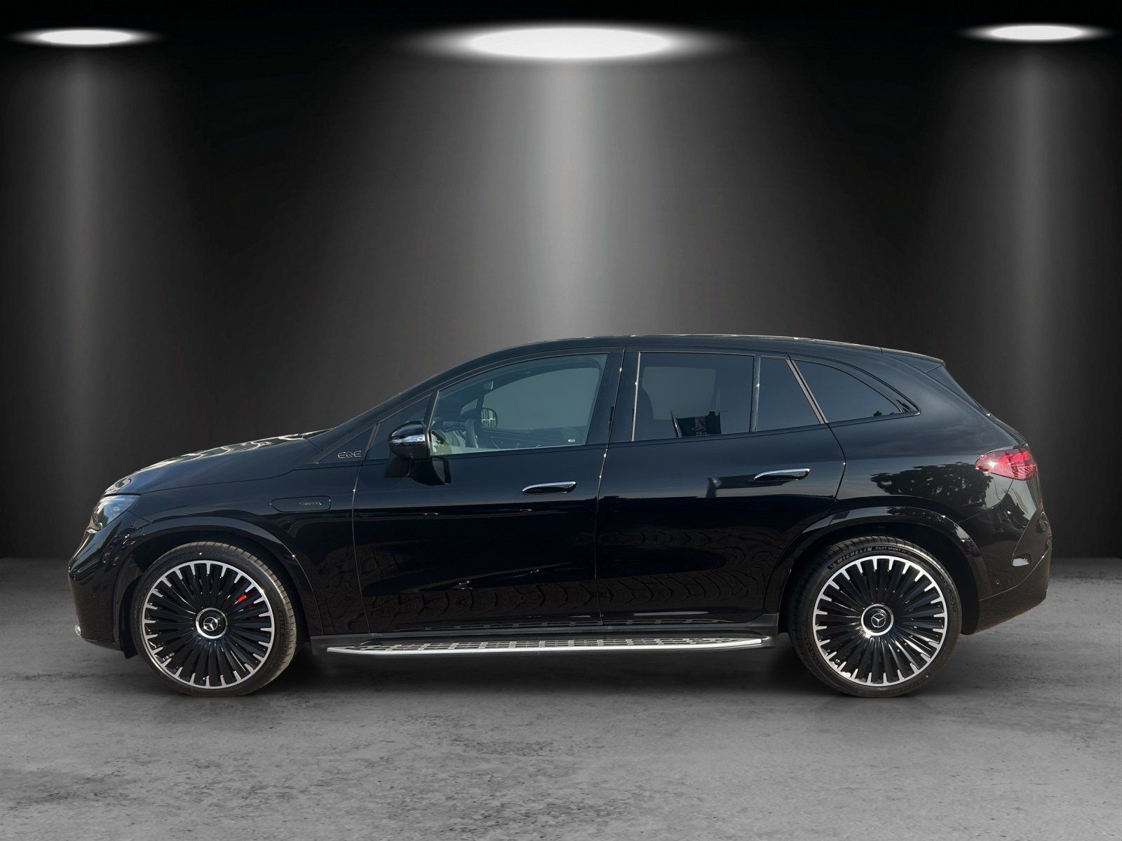 Fahrzeugabbildung Mercedes-Benz EQE53 SUV AMG Prem+ DYNAMIC+ Carbon TV Hyper HUD