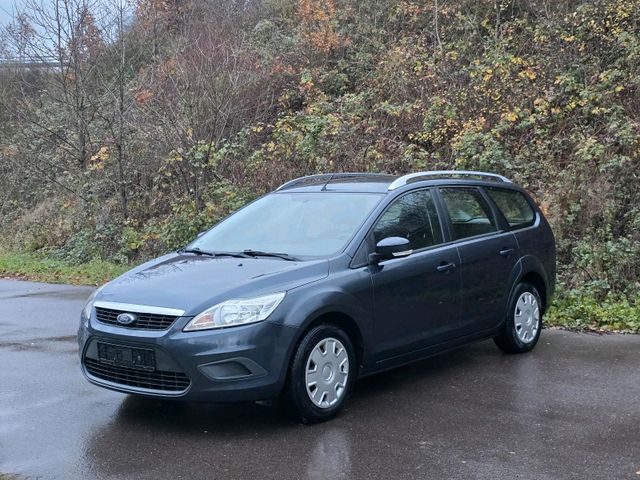 Ford Focus 1.8 /Sehr gepflegt/Ahk/Klima/