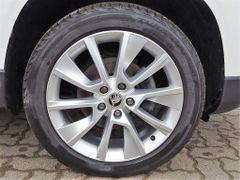 Fahrzeugabbildung Skoda Karoq 1,6 TDI Style Navi/ACC/LED