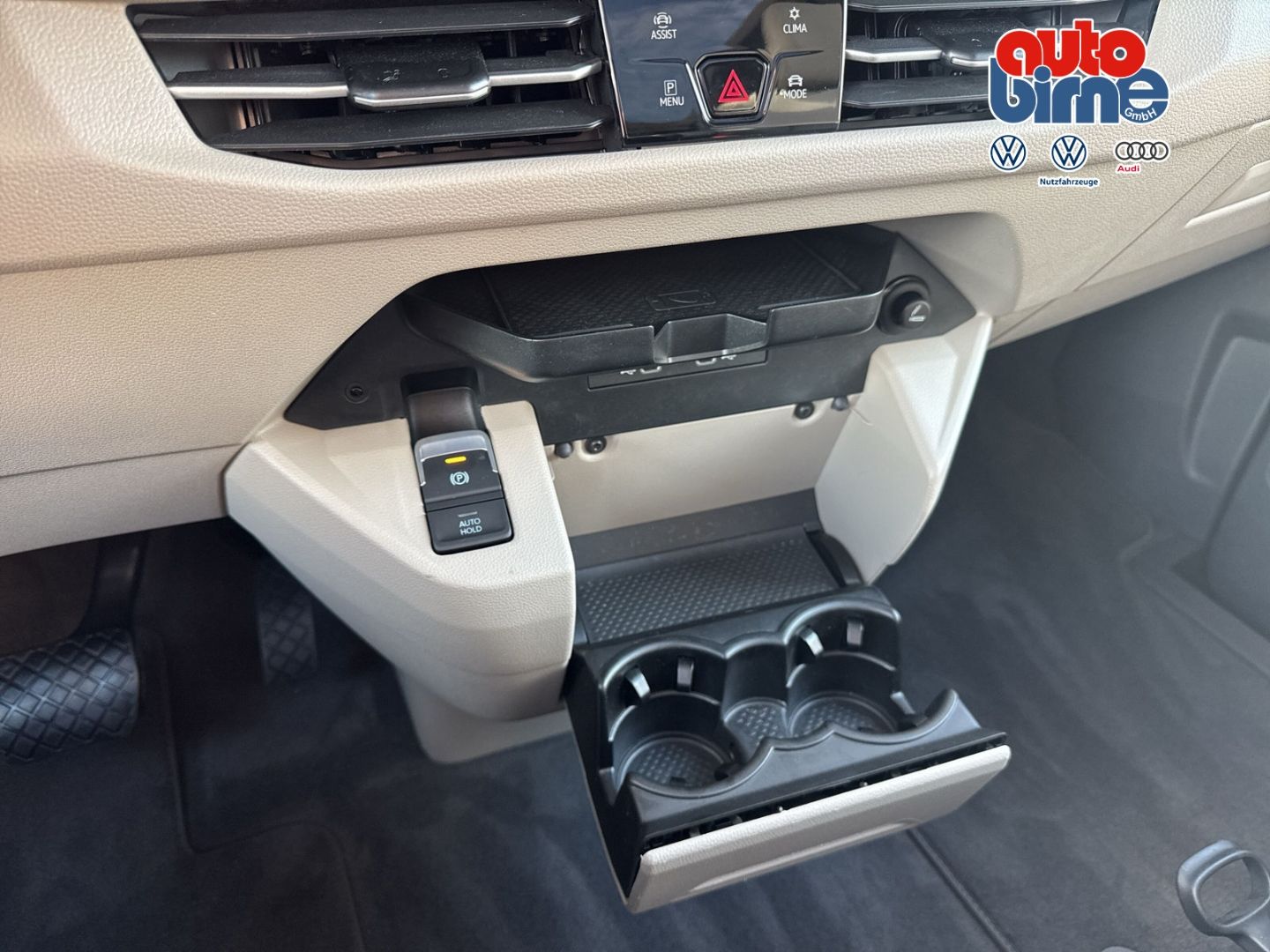 T7 Multivan 2.0 TDI Life lang 6-Sitze StandHZG A