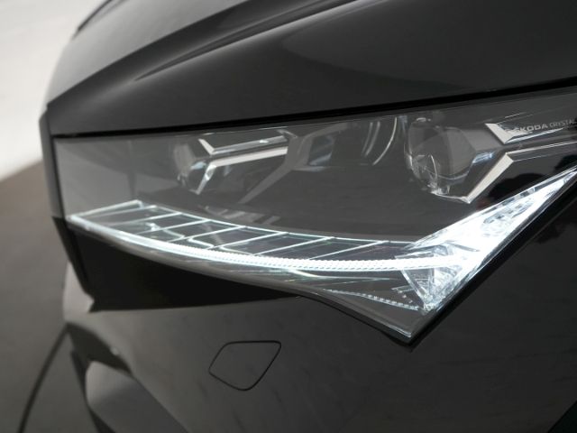 ENYAQ iV COUPE RS 4x4+NAVI+RÜCKFAHRKAMERA+SITZ-/