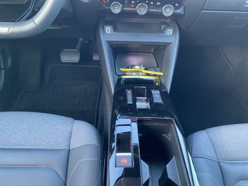 Citroën C4 Shine PT 130 Navi+SHZ+HUD+RFK+Carplay+LED+LM