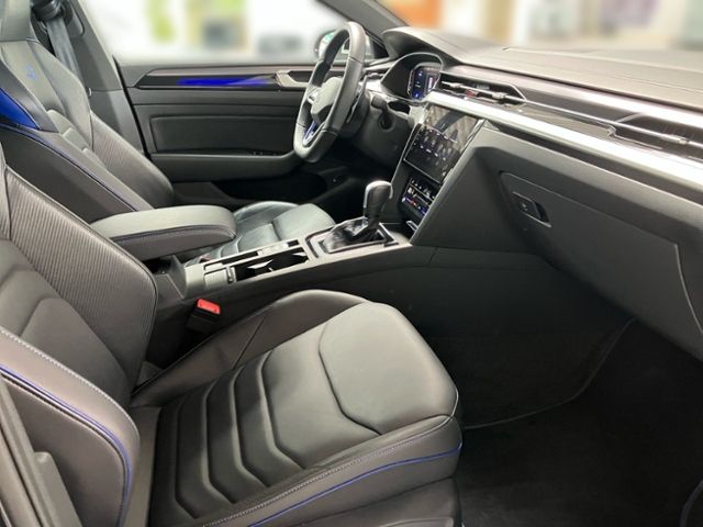 Fahrzeugabbildung Volkswagen Arteon R Shooting Brake 4M 2.0 TSI DSG 4 PANO NA