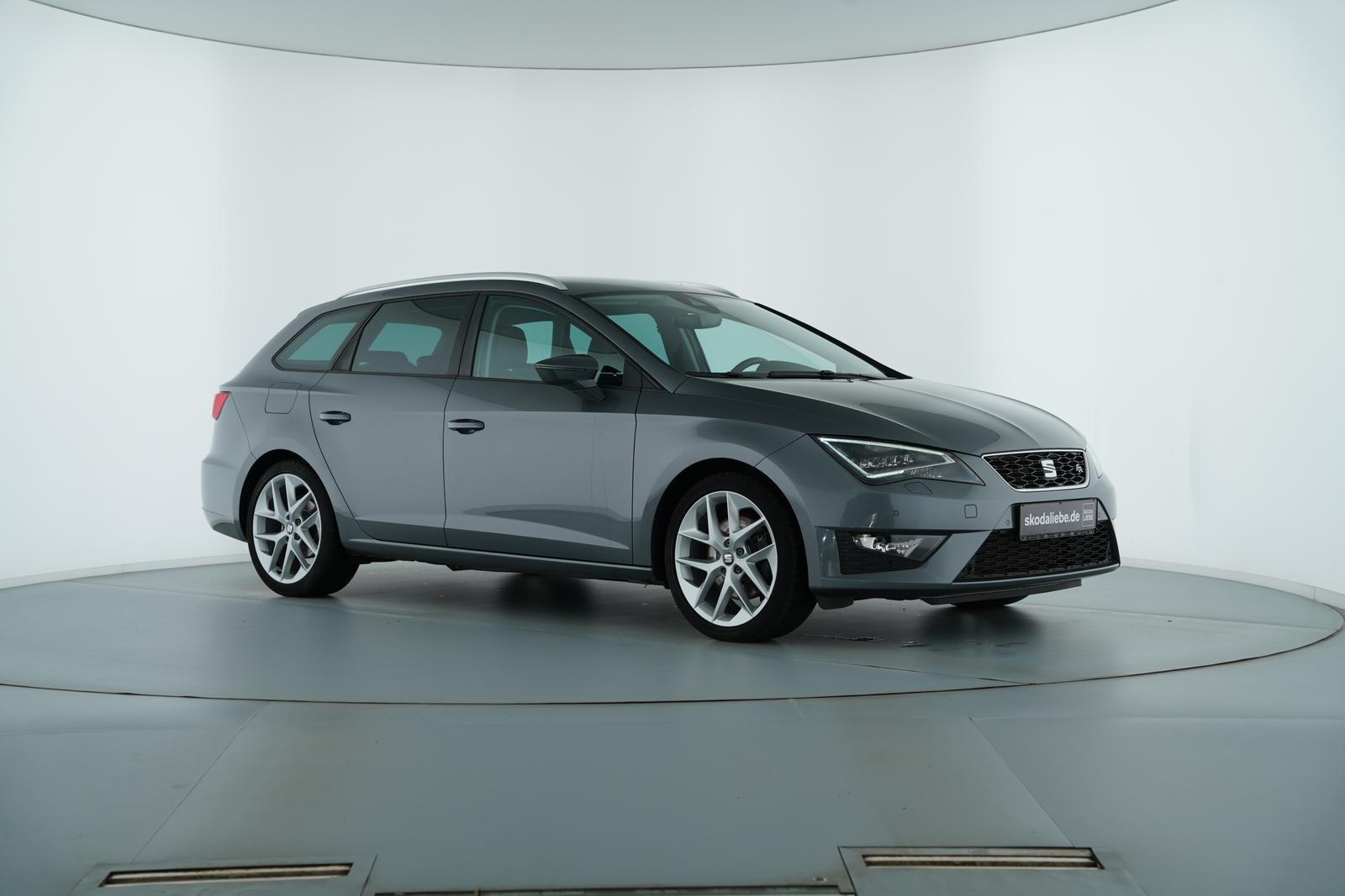 Seat LEON ST FR 1.8TSI COMBI SCHECKHEFT GEPFLEGT+AHK