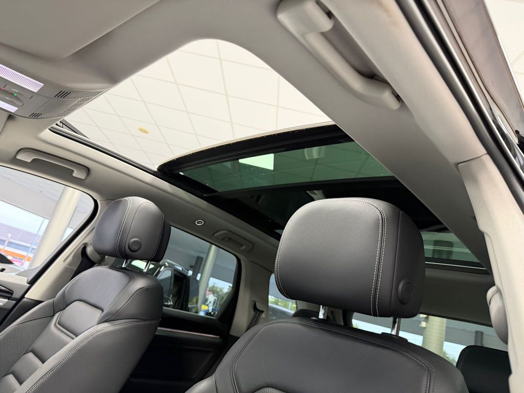 Volkswagen Touareg 3.0 TDI Elegance 4M*STHZG*PANO*LUFTFEDE.
