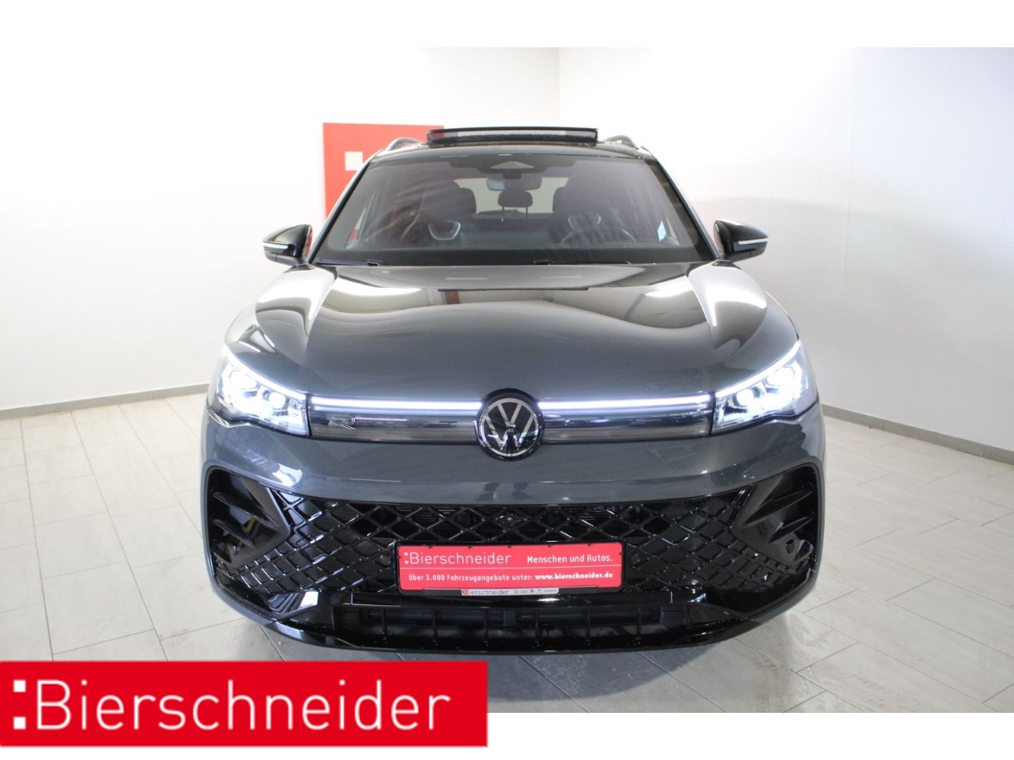 Volkswagen Tiguan 2.0 TDI DSG 4Mo. 2x R-Line Black Style 20 imagem 3