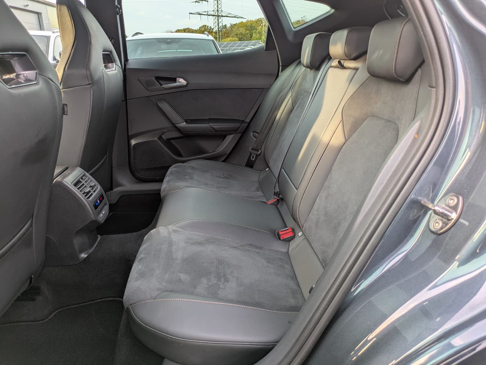 Fahrzeugabbildung CUPRA Formentor 2.0 TDI PANO*MATRIX*SENNH.*DINAM*360