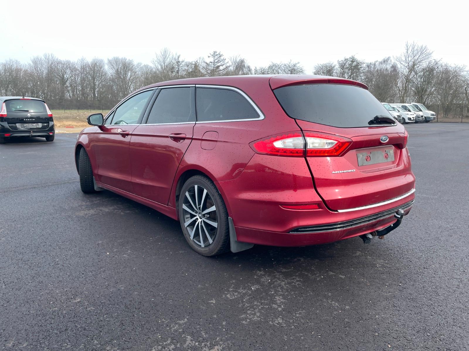 Ford Mondeo 2015 — photo 10
