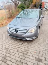 Mercedes-Benz Mercedes B 180 Sports Tourer - Mercedes-Benz B 180: Sports Tourer