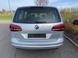 Volkswagen Sharan 2.0 TDI Comfortline 7-SITZER NAVI+XENON+A - silberne Volkswagen Sharan