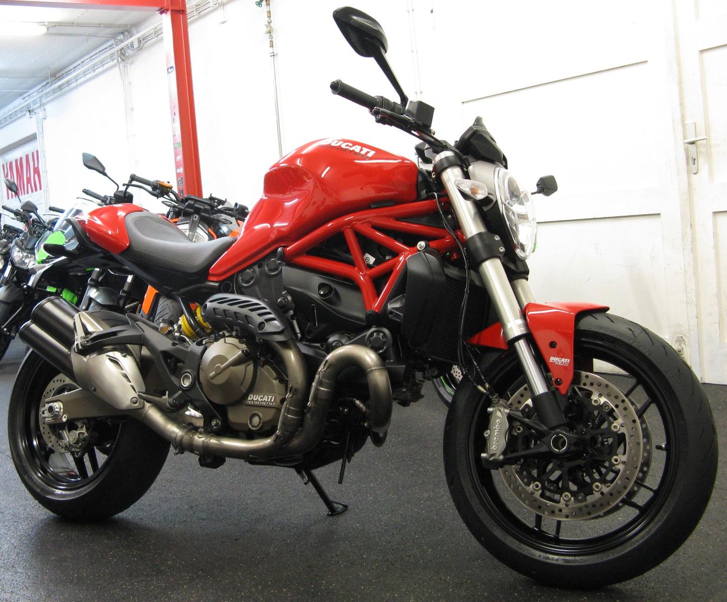 Ducati MONSTER 821 TOP !!!