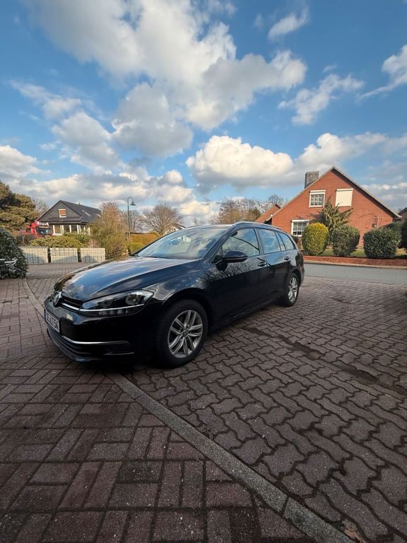 Image of Volkswagen Golf