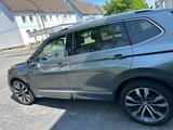 Volkswagen Tiguan Allspace 2.0 TDI R Line High. Pano Standh - Volkswagen Tiguan Allspace in Dortmund