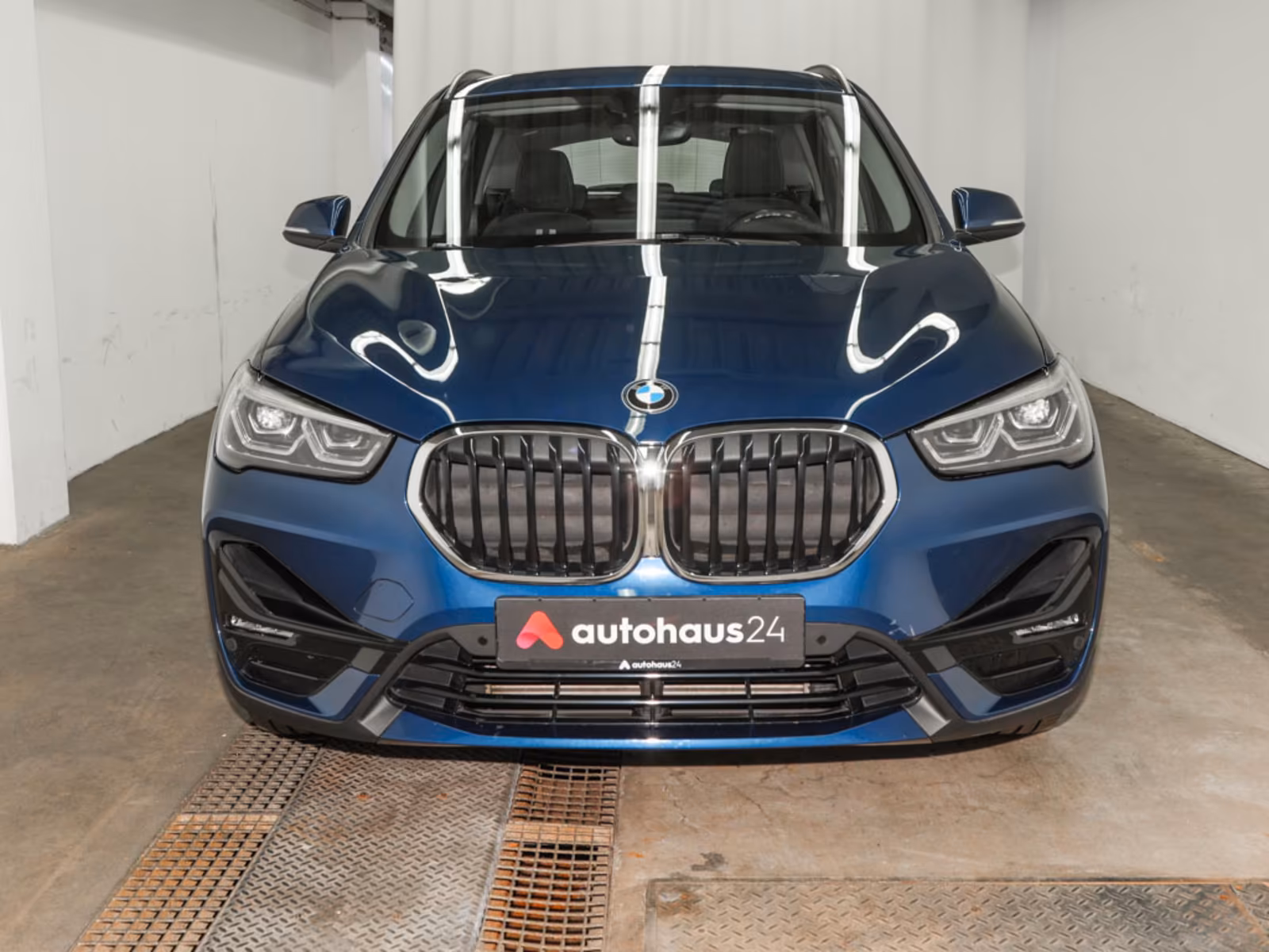 BMW X1 sDrive18d Sport Line LED|Navi|SHZ|PDC|HuD