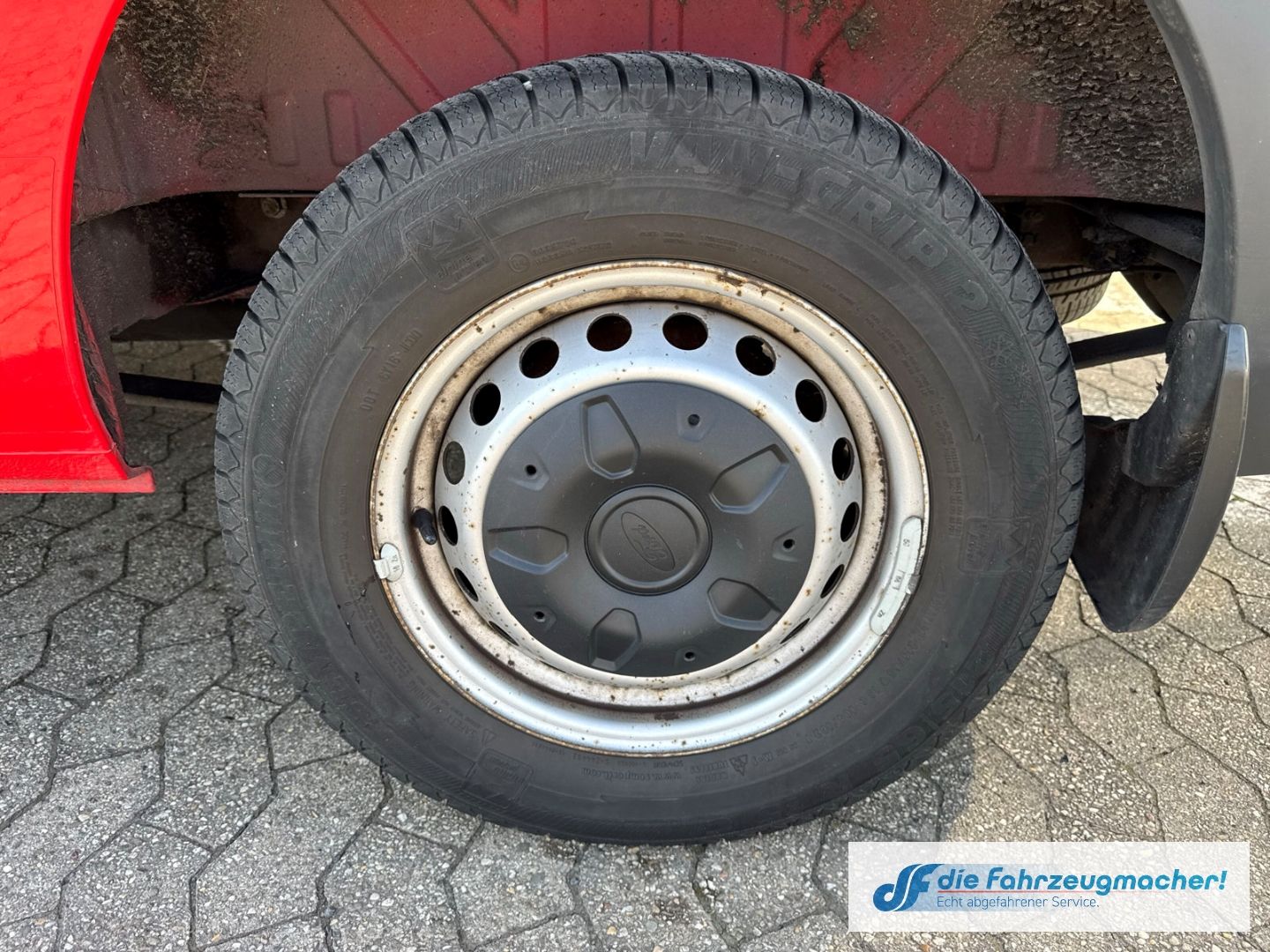Fahrzeugabbildung Ford Transit Custom Kombi 300 L1 2.2 TDCi *2275 *EXPO