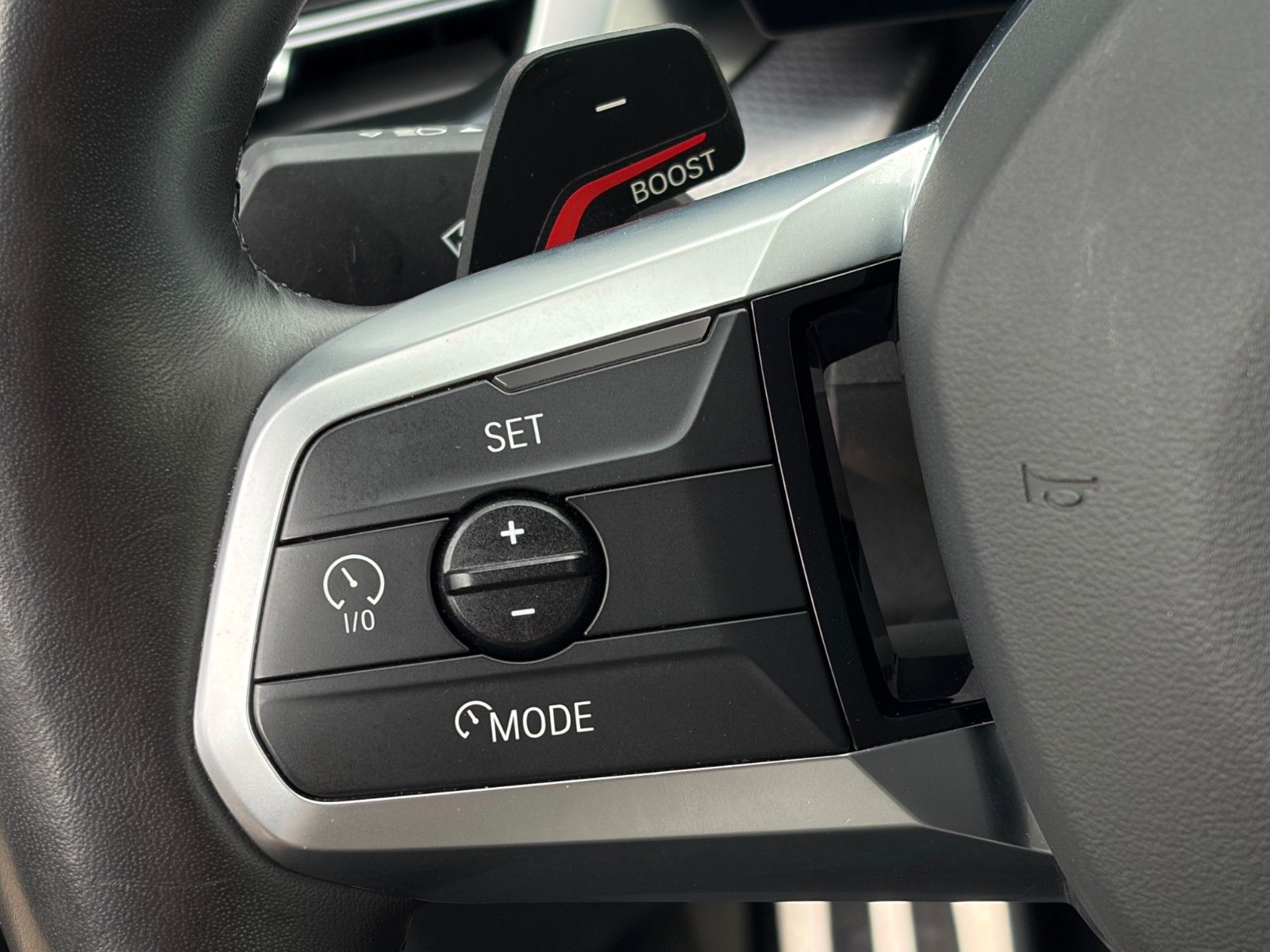 Fahrzeugabbildung BMW 218i Active Tourer M Sport Alcan. Massage CAM