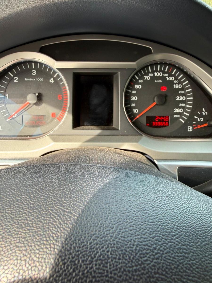 Audi A6 2006 — photo 10