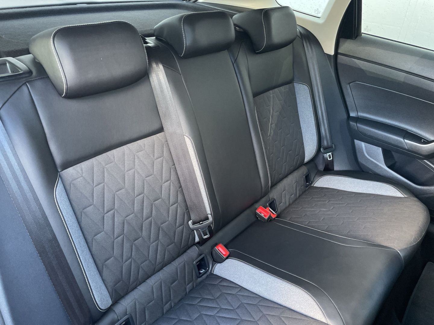 Taigo 1.0 TSI Goal 5-Gang LED/ACC/Navi/App-Conne