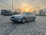 BMW 520i E39 HU 11/26 - BMW 520 aus 1996: 520i
