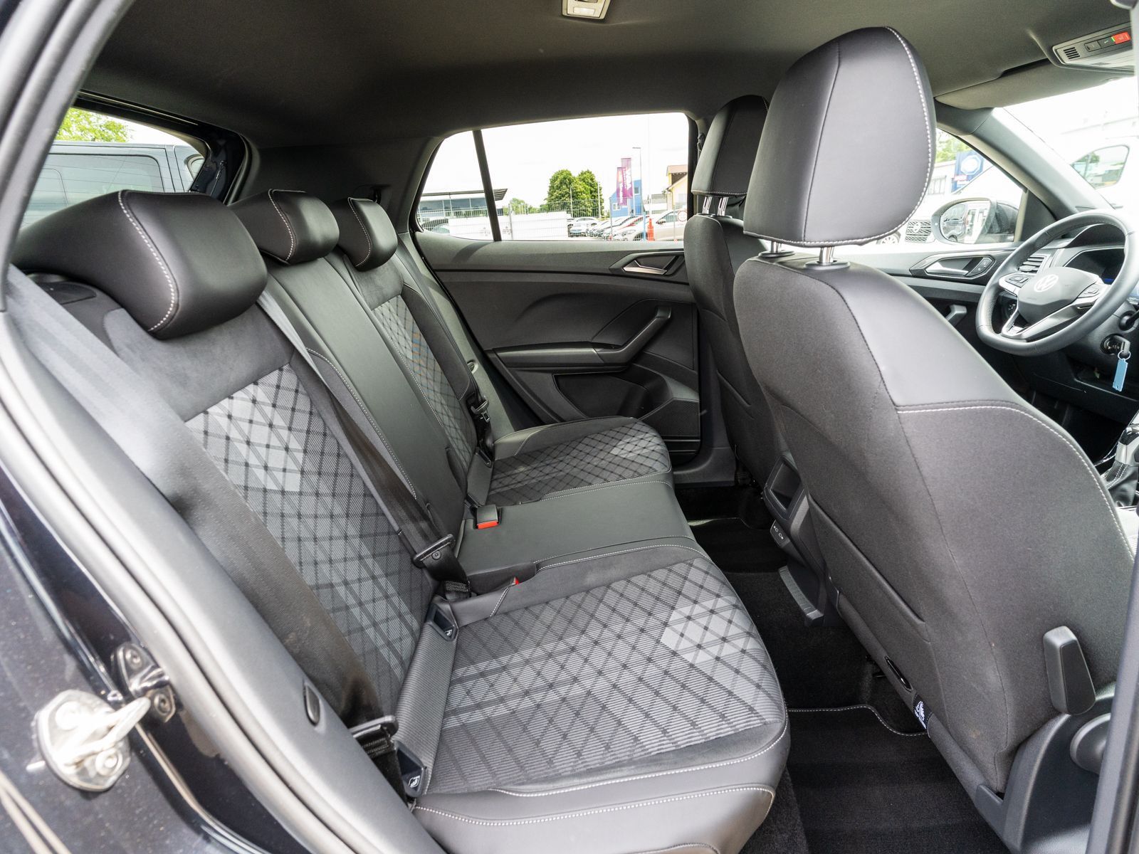 Volkswagen T-Cross - Bild 8