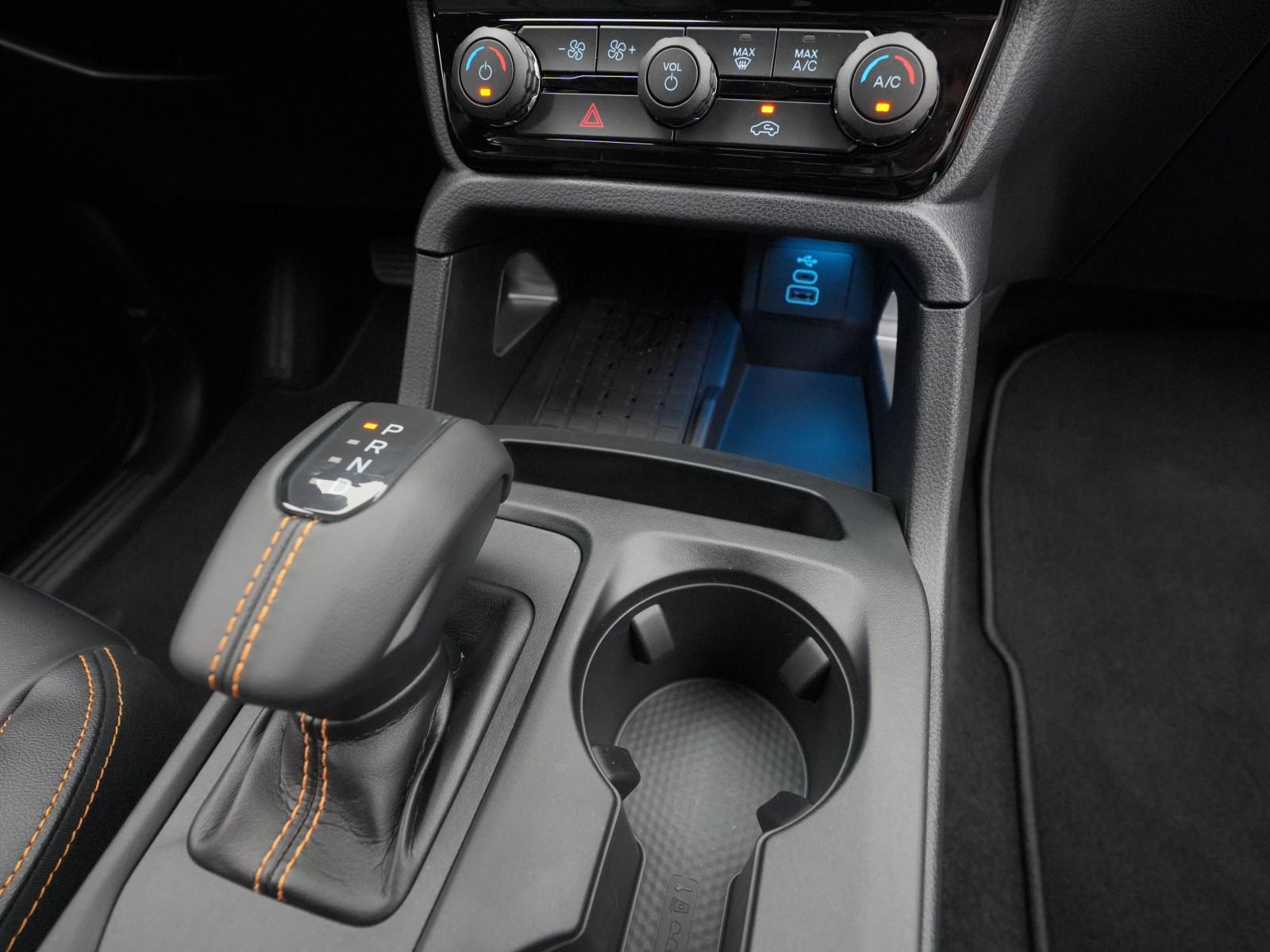 Car Image 44