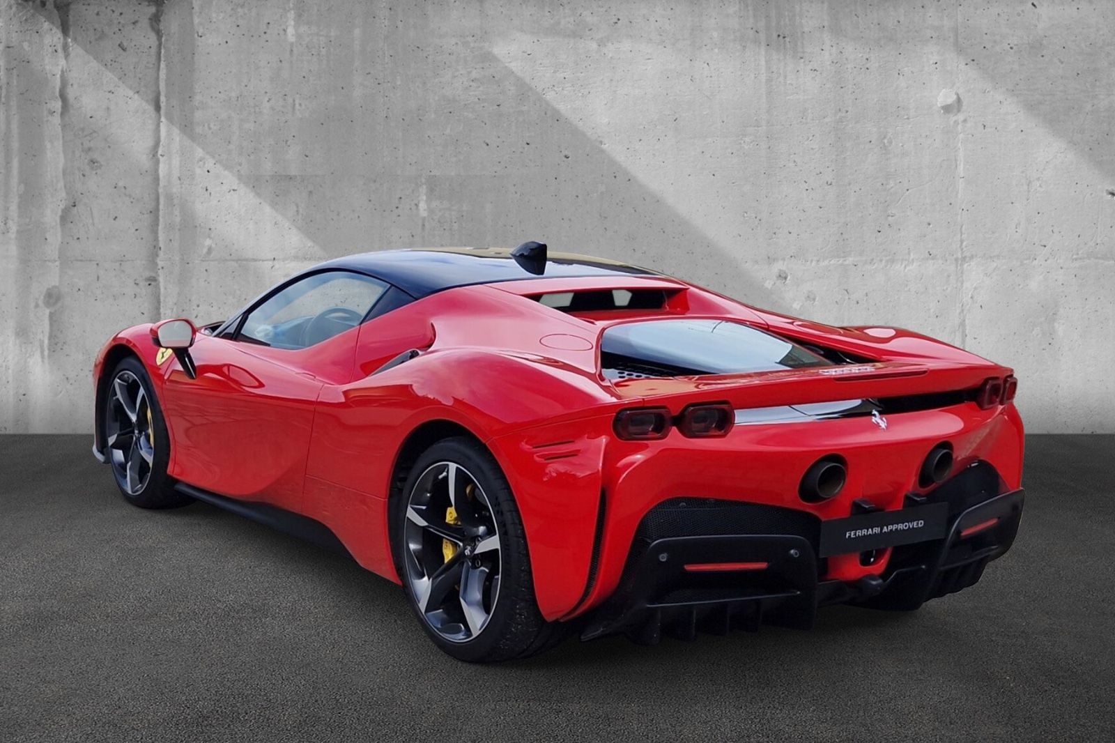 Fahrzeugabbildung Ferrari SF90*Carbon*Lift*dt.Fahrzeug*JBL*Racingsitze*